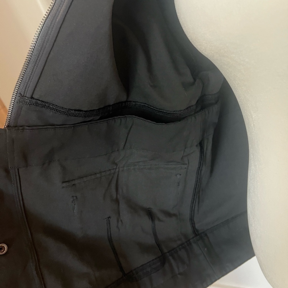 Lululemon Glyde 2in1 Adaptable Jacket, Black, XS - Picture 6 of 6